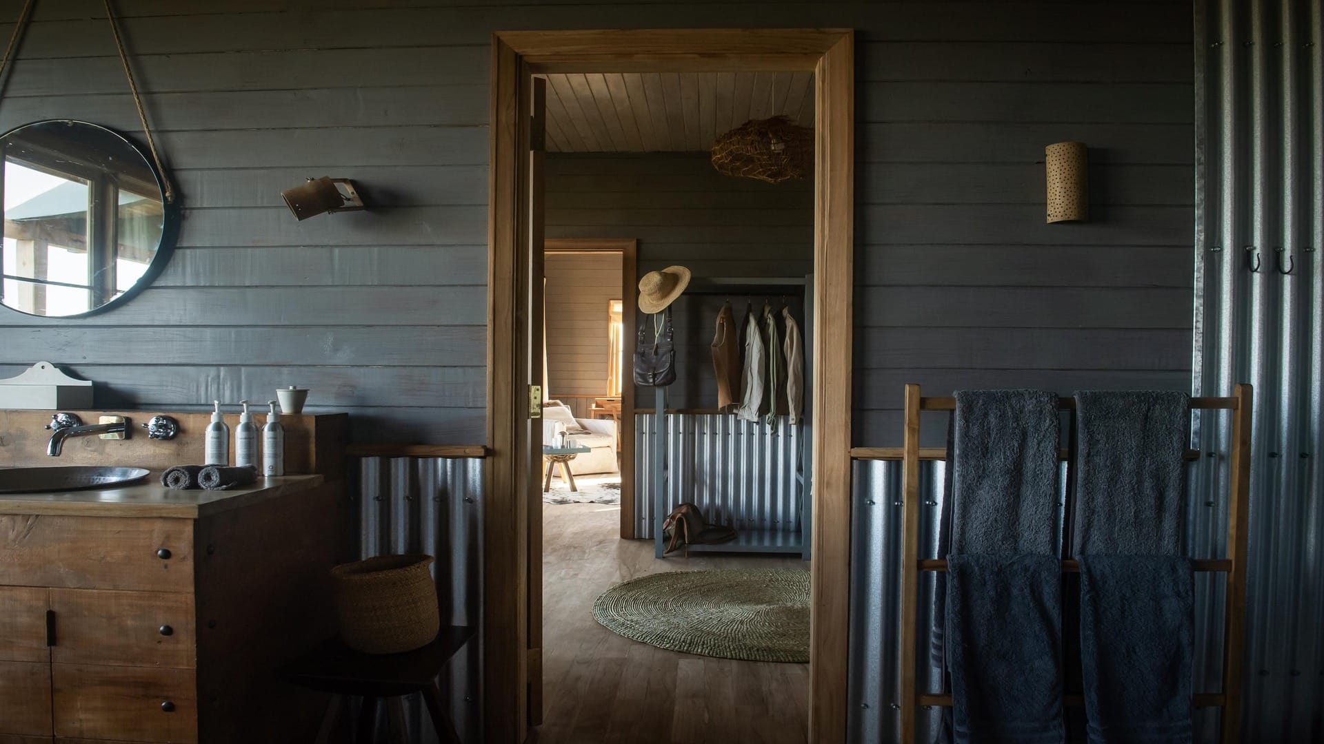 Aisanguyan Entamanu Ngorongoro Cloakroom view